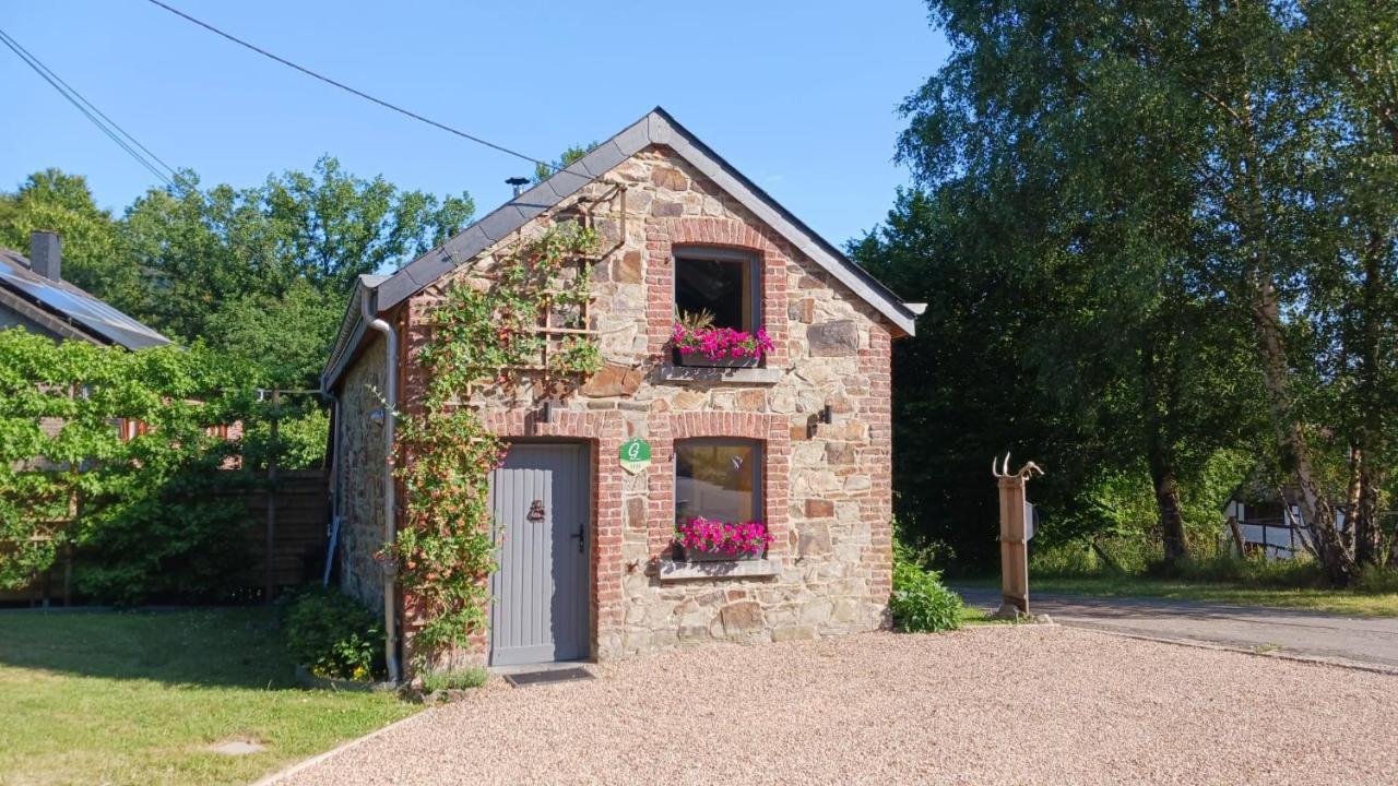 Le Clos Du Cerf - La Renardiere Villa Stoumont Exterior foto